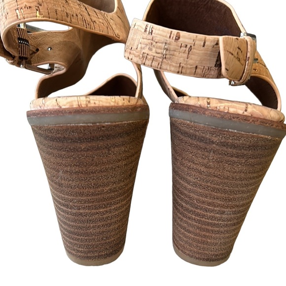 Sofft Pierz Tan Cork & Metallic Gold Chunky Heel Sandals in Gold Natural - 9.5 - Picture 11 of 16